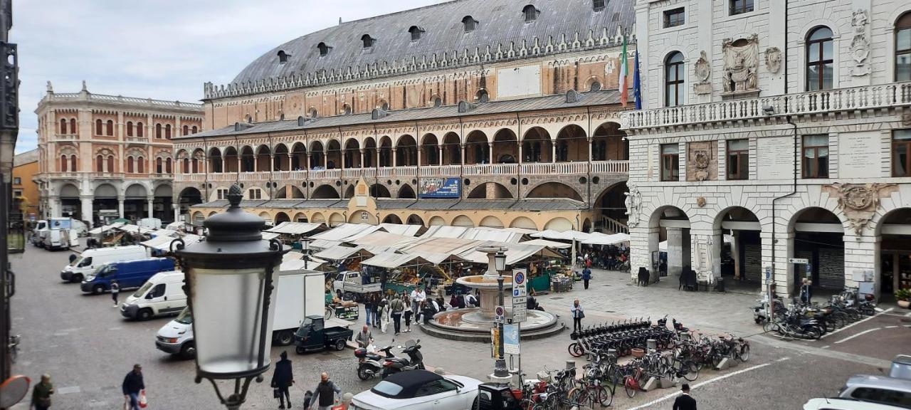 Padovaresidence Apartments - Vista Piazza Delle Erbe E Palazzo Della Ragione Екстер'єр фото
