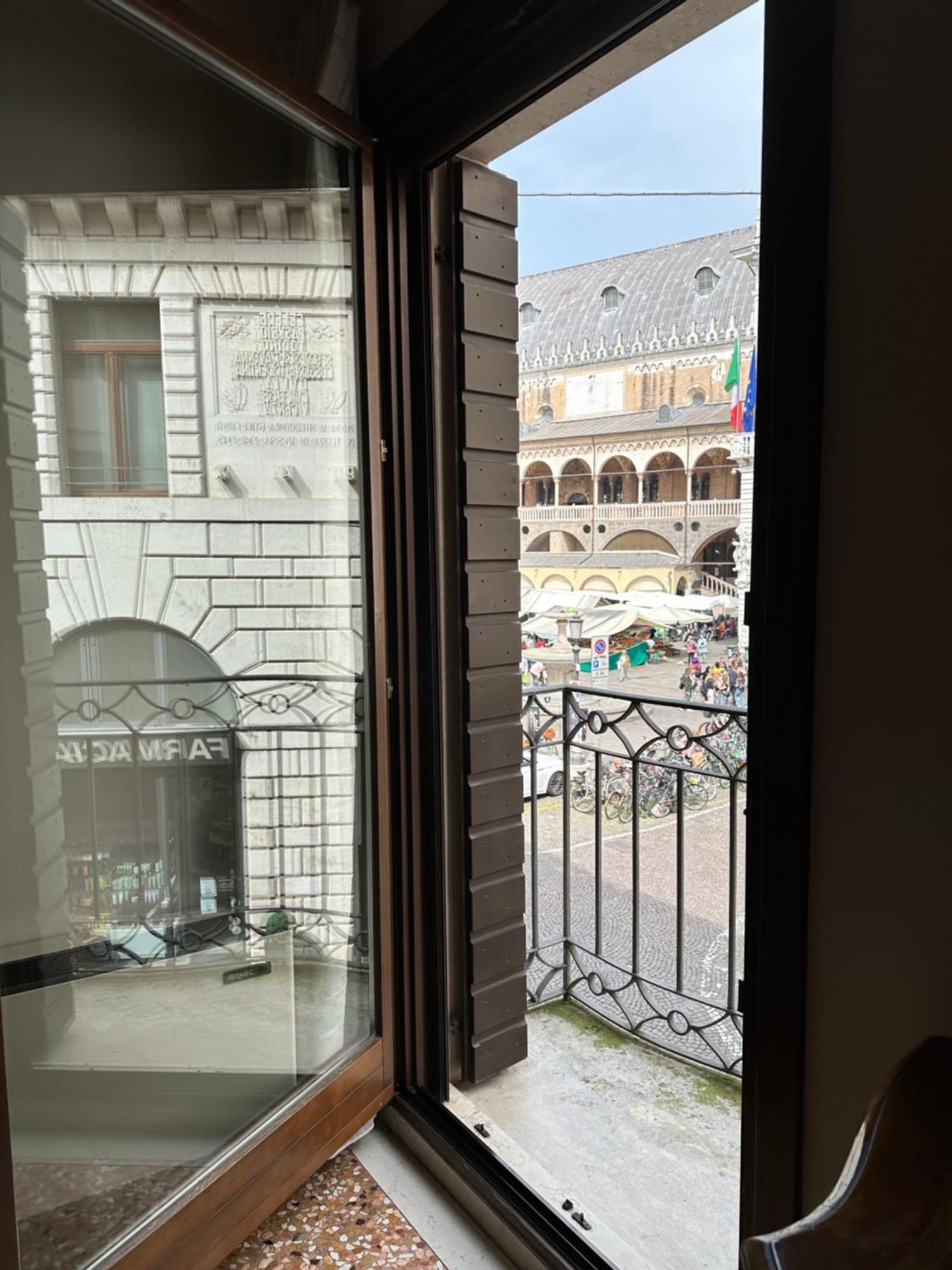 Padovaresidence Apartments - Vista Piazza Delle Erbe E Palazzo Della Ragione Екстер'єр фото