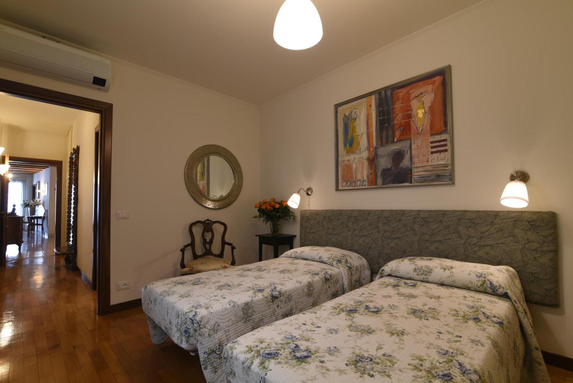 Padovaresidence Apartments - Vista Piazza Delle Erbe E Palazzo Della Ragione Екстер'єр фото
