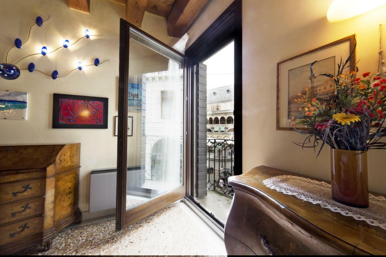 Padovaresidence Apartments - Vista Piazza Delle Erbe E Palazzo Della Ragione Екстер'єр фото